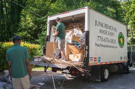 Best Yard Waste Removal  in Junction City, OR